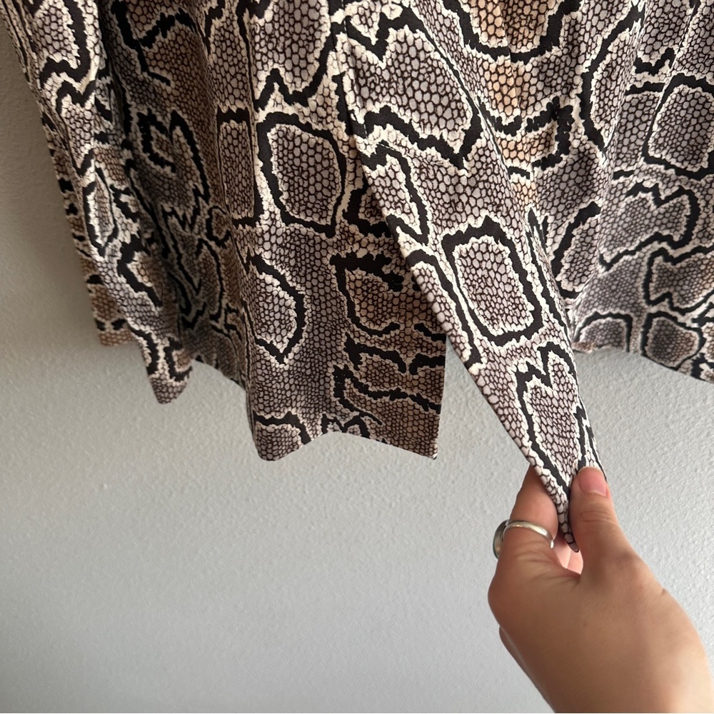 CAbi Tan Snake Pattern Double Breasted Stretch Blazer 14 - Picture 11 of 14
